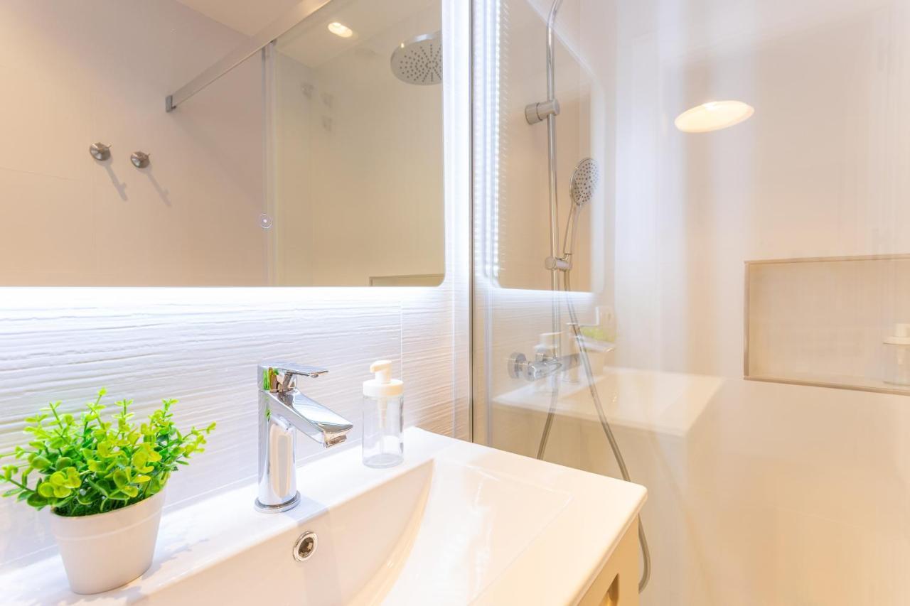 Apartamento Souviron Malaga Zewnętrze zdjęcie