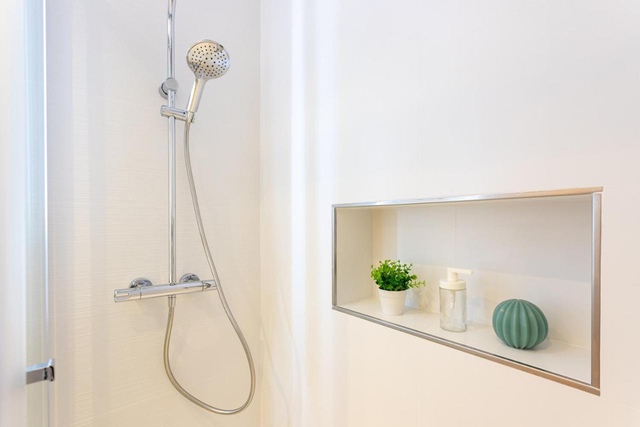 Apartamento Souviron Malaga Zewnętrze zdjęcie